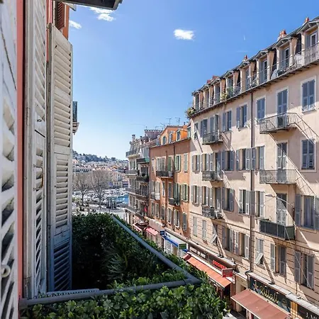 Philibert - Traditional Apart With Historical Fresco Nice