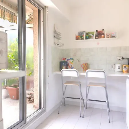 Au Cœur De Av. Superbe Terrasse, Wifi&clim Appartement