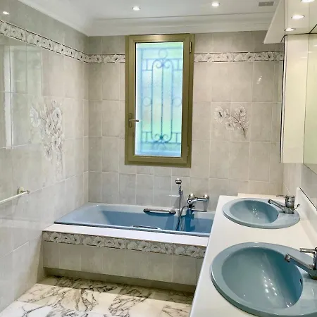 Rez De Jardin De 65M2 Dans Villa A Nice *