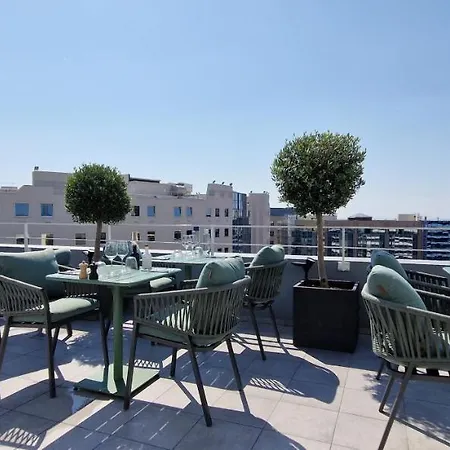 Okko Aéroport Hotel 4*