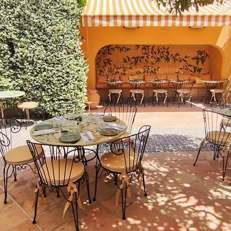 Hotel La Pérouse Baie Des Anges