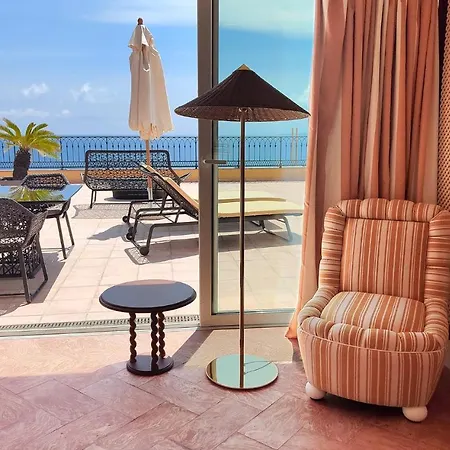 La Pérouse Baie Des Anges 4*