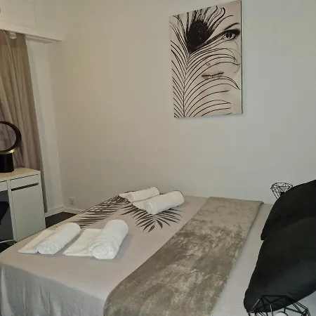 3 Pieces Proche Parking Apartment