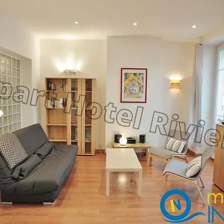 Riviera: Seaside Elegance On Promenade Des Apartment Nice