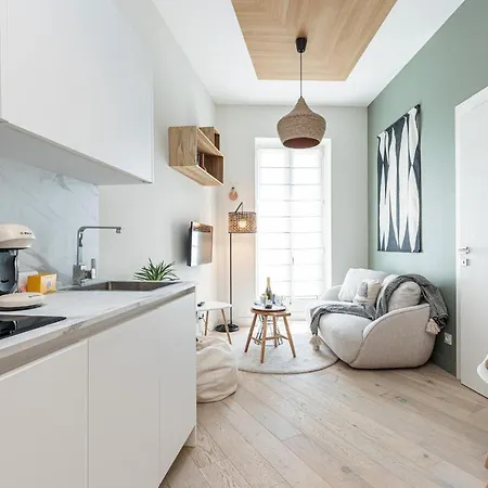 Charming 1 Bdr *