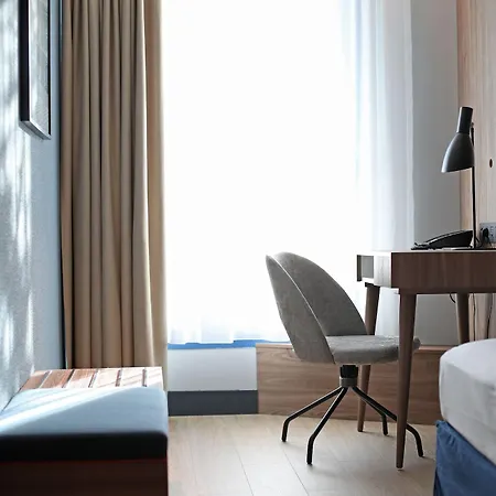 Radisson Airport Hotel