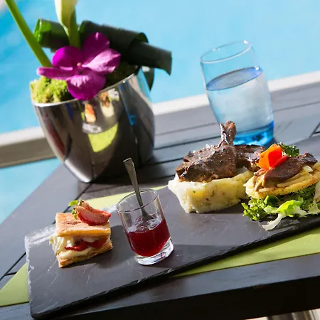 Radisson Airport Hotel