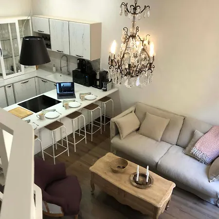 Apartment Little Palace In Old :) *