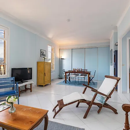 Extraordinary View On Port And Castle Hill - 1 Bdr & Parking Apartment Nice