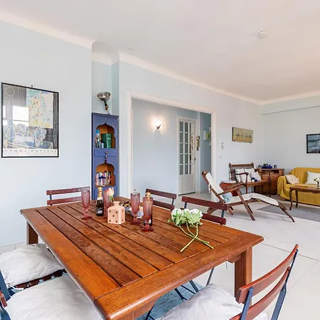 Extraordinary View On Port And Castle Hill - 1 Bdr & Parking Nice
