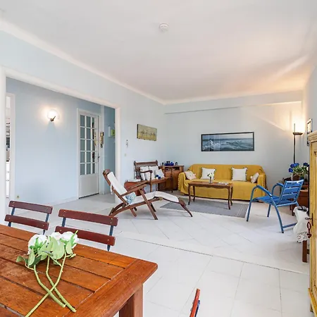 Extraordinary View On Port And Castle Hill - 1 Bdr & Parking Apartment *