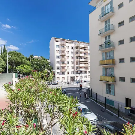 1 Bdr Large Terrace Apartment