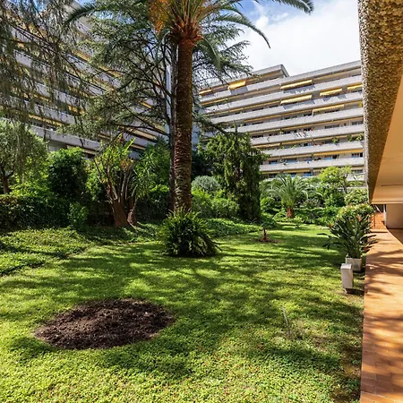 1 Bdr Large Terrace * Nice