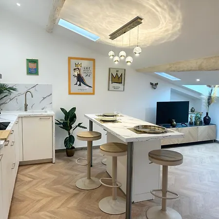 דירה Elegant Mansarde-place Du Pin