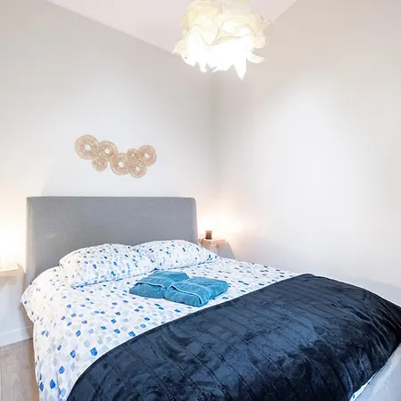 Apartamento Le Grand Jean - Pres Gare Et Tram - Supermarches - Wifi - 3 Person *