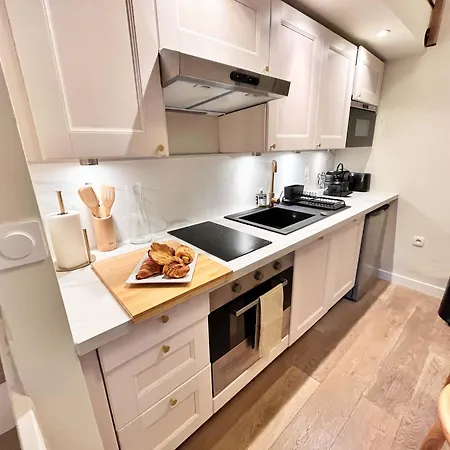 New!chic Oasis Apt, Heart Of Nice, Family Friendly, Walking To The Beach! Appartement