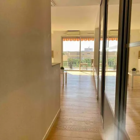 Cocon Ensoleille Avec Parking Gratuit Appartement Nice