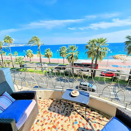 Promenade Sea Front Apartment *