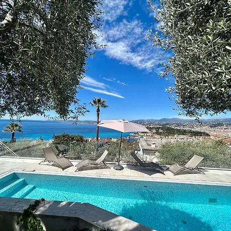 Luxury At Mont Boron, Swimming Pool Overviewing The Bay *