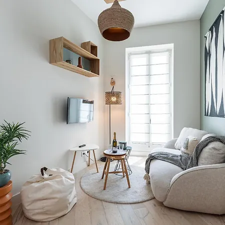 Charming 1 Bdr Apartment