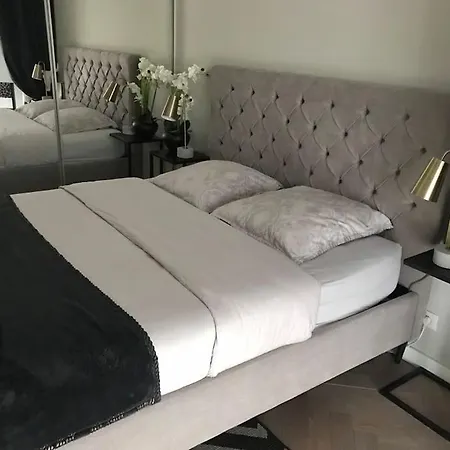 Stylish 4-star Cocoon In The Heart Of Le Marais Nicois Apartament