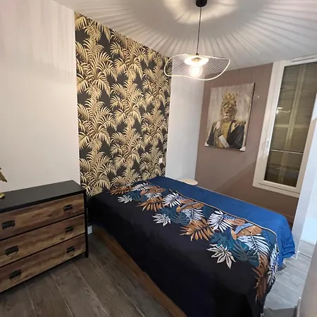 Port De Belle Petite Pepite Ницца