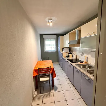Des Domes Fshh Apartment *