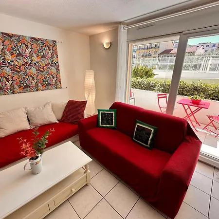 Des Domes Fshh Apartment *