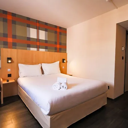 Easyhotel Old Town Ξενοδοχείο 2*