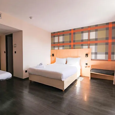 Easyhotel Old Town 2* Νίκαια