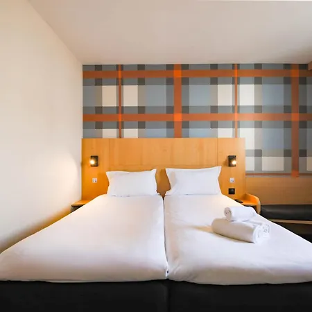 Easyhotel Old Town Ξενοδοχείο 2*