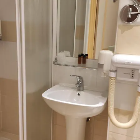 Share Mini-hôtel