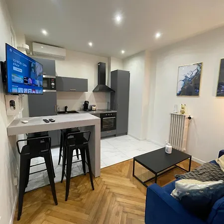 Cosy, Proche Gare Apartment *
