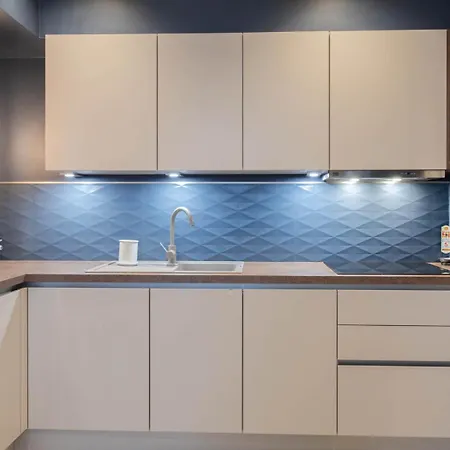 Apartment L48 Smart 1 Bdr Ac. Centre 10mins Sea