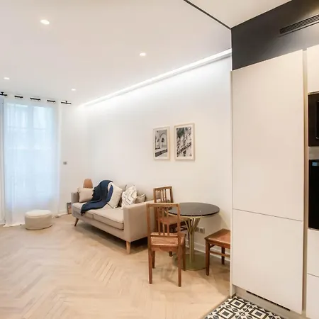 L48 Smart 1 Bdr Ac. Centre 10mins Sea Nizza