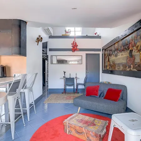 Dernier Etage Port De Appartamento Nizza