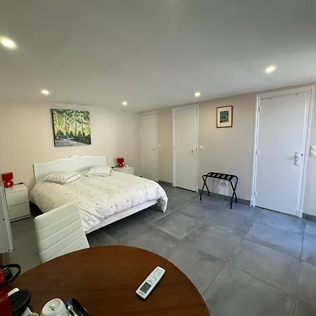 D'hotes A L'ancre Marine De La Rose Bed & Breakfast Nice
