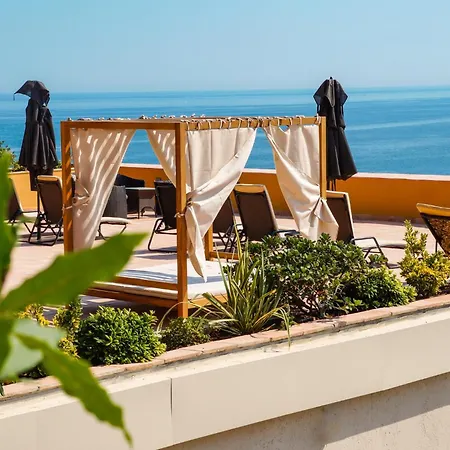 La Pérouse Baie Des Anges Hotel