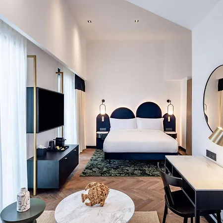 Doubletree By Hilton Centre Iconic 尼斯