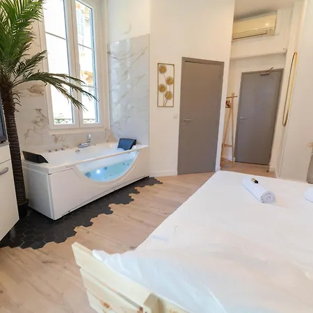 Aparthotel Les Orangers Nice