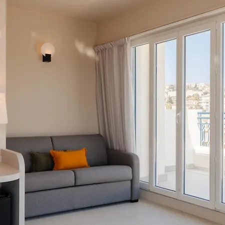 Yelo Promenade Powered By Sonder Hotell *
