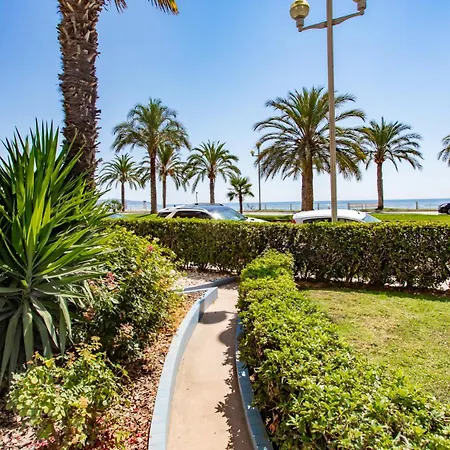 L54 1bdr Promenade Sea View Ac & Balcony Apartment
