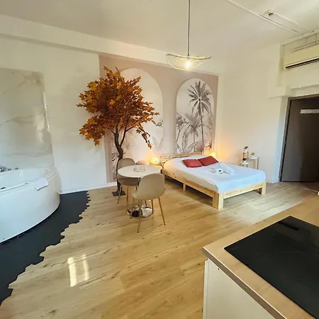 Les Orangers Aparthotel