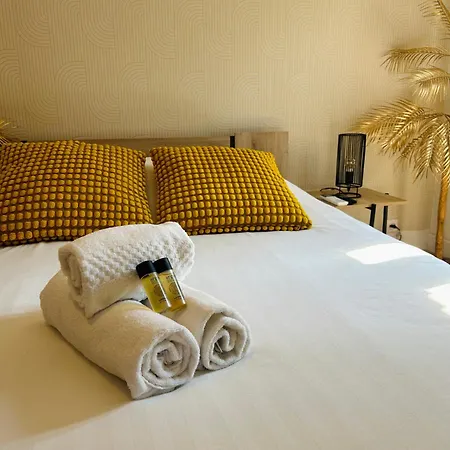 Les Orangers Aparthotel *