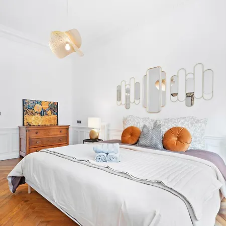 Renting - Joffre - Luxurious Haussmannian 180m2 4 Bedrooms Apartamento Niza