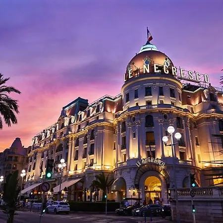 Appt Nice-centre Avec Parking Prive Proche Promenade Des Apartment