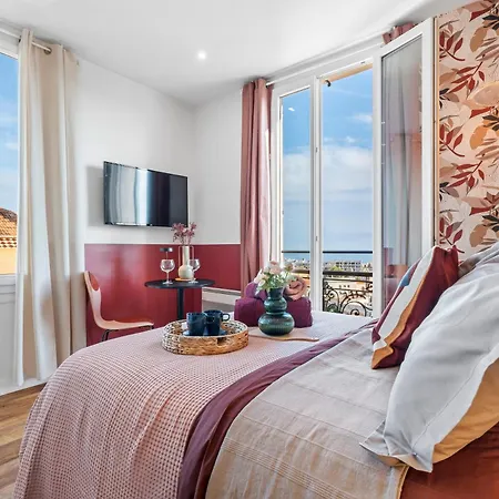 Renting - Cambrai03 - Seaside On The Promenade Des Appartement Nice