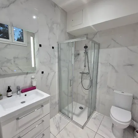 Renove Au Centre Apartment