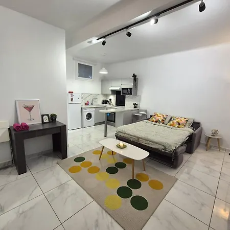 Apartment Renove Au Centre