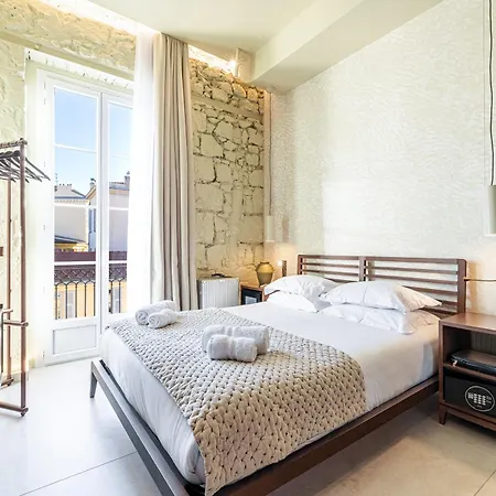 Naomi Hotel Nicea
